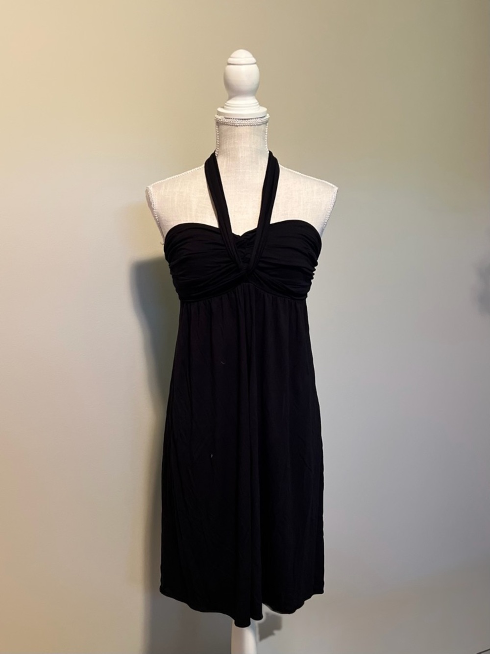 Express Strapless Ruched Bust Dress - Picture 2 of 4